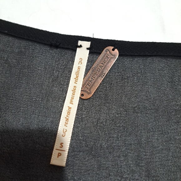 Temperance | Black sheer beaded sleevless shirt - Picture 6 of 9